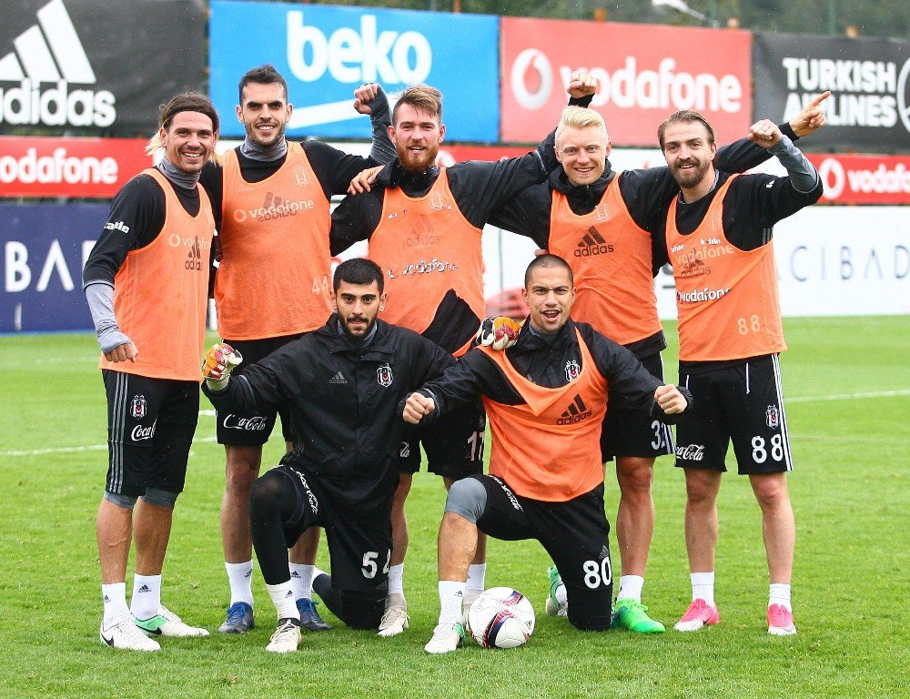 Beşiktaş, Ara Vermeden Lyon Maçı Hazırlıklarına Başladı