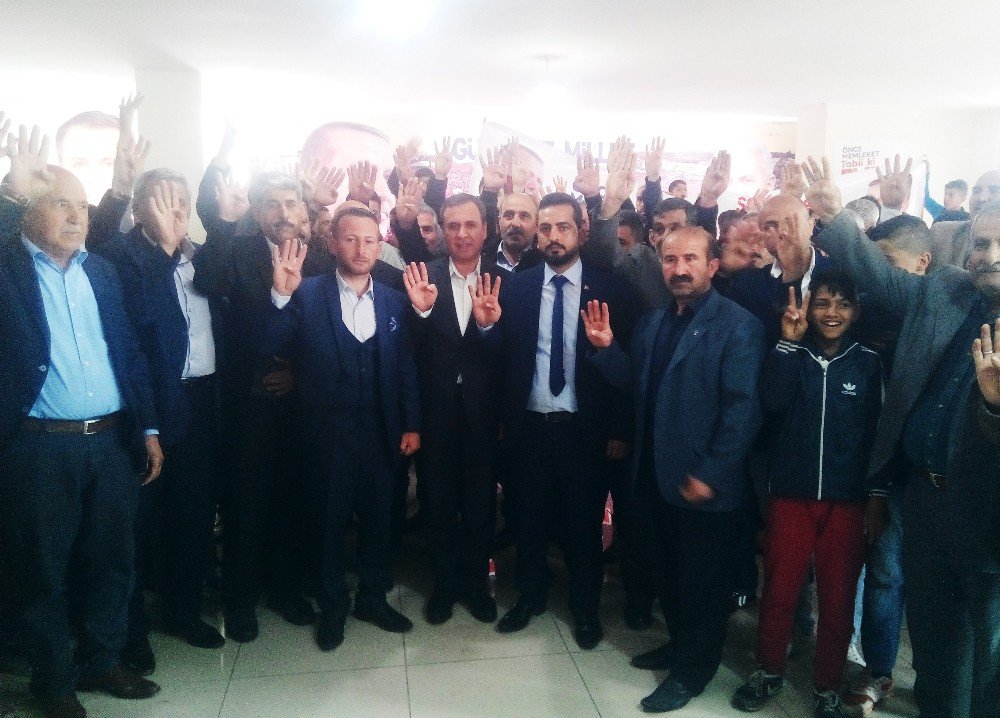 Dolunay Partisi’nden İstifa Ederek Ak Parti’ye Katıldılar