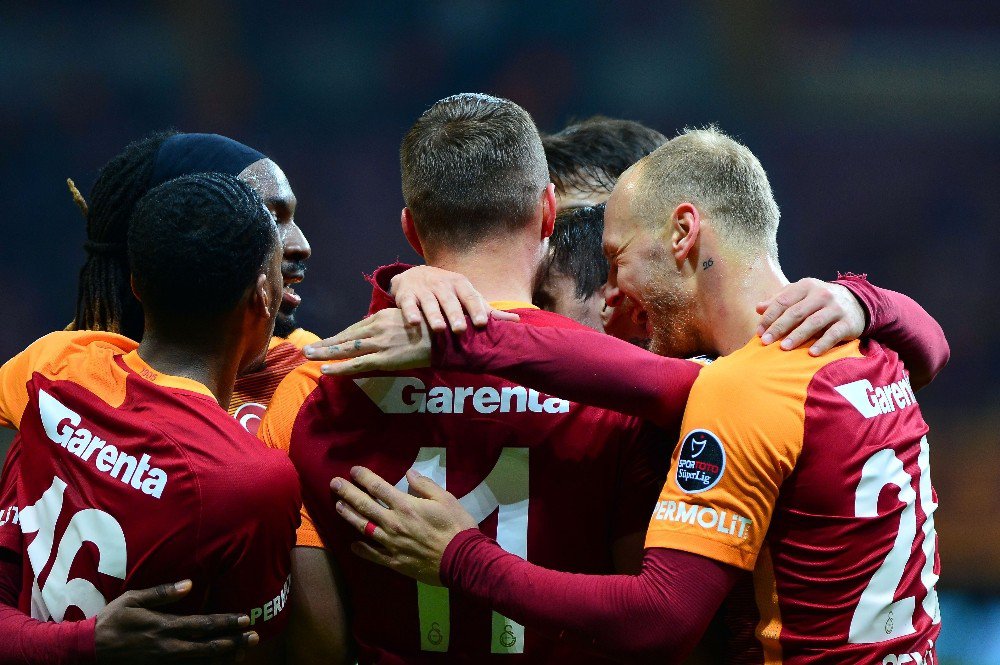 Galatasaray, Şampiyonlar Ligi Yolunda Zorlu Haftalarda