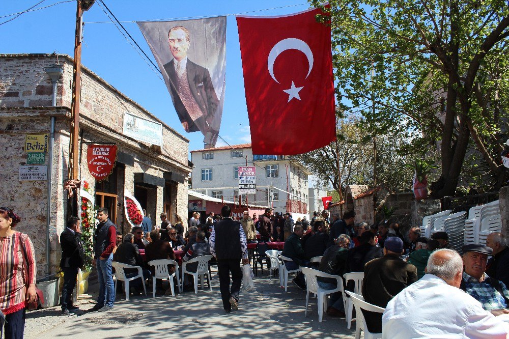 Ayvalık’ta Deveciler Lokali Törenle Açıldı