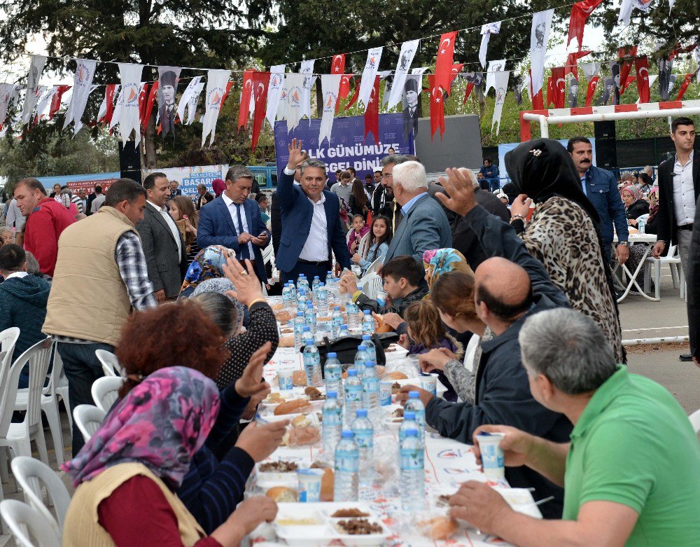 Başkan Uysal, Kütüphane Sorununa El Koydu