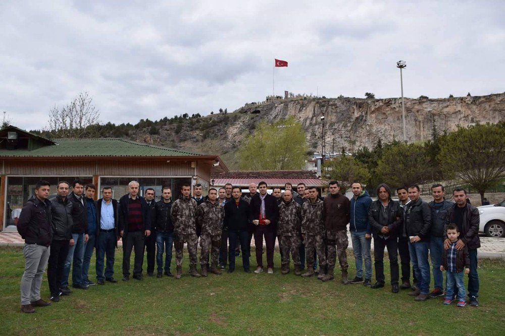 Kaymakam Erdem, Polis Ve Aileleri İle Piknikte Buluştu