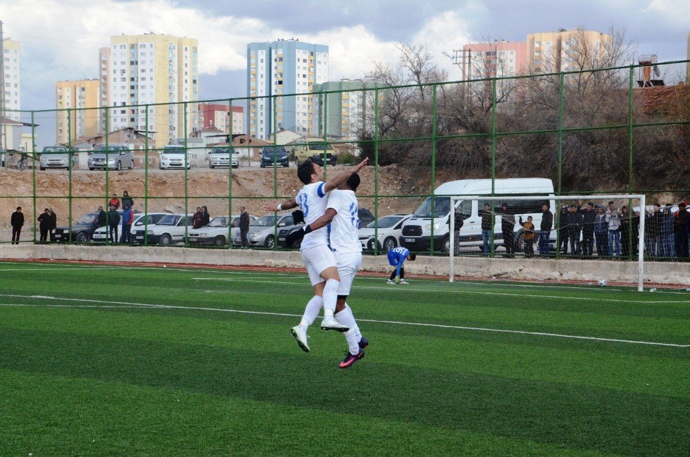 Yeşilyurt Belediyespor Sezonu İkinci Sırada Tamamladı