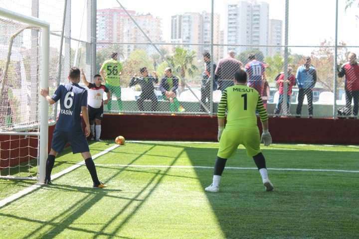 Aosb Futbol Turnuvası’nda Çeyrek Finalistler Belli Oldu