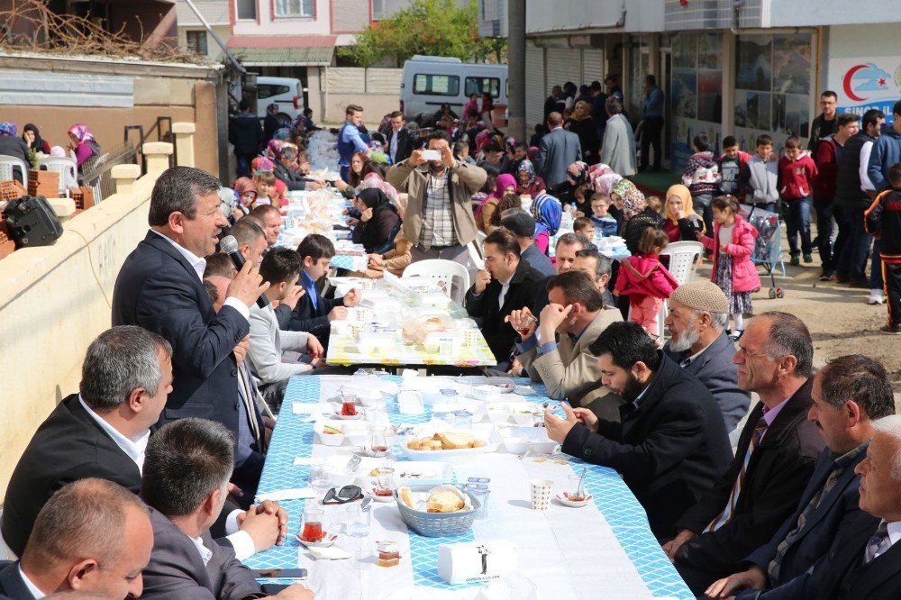 Başkan Karabacak Sinoplular İle Bir Araya Geldi