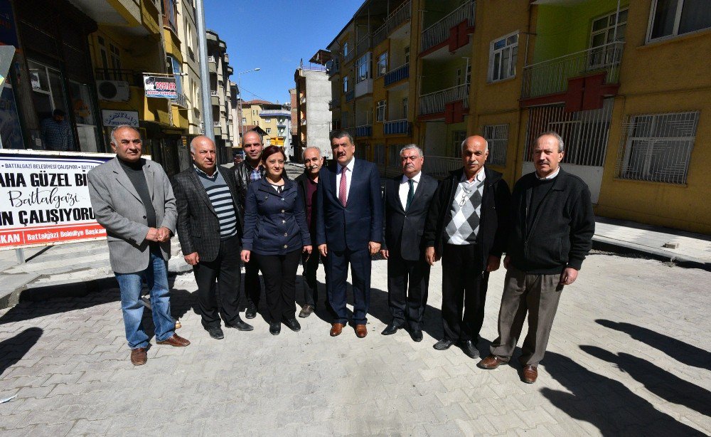 Başkan Gürkan Ataköy Mahallesinde Sürdürülen Çalışmaları Yerinde İnceledi