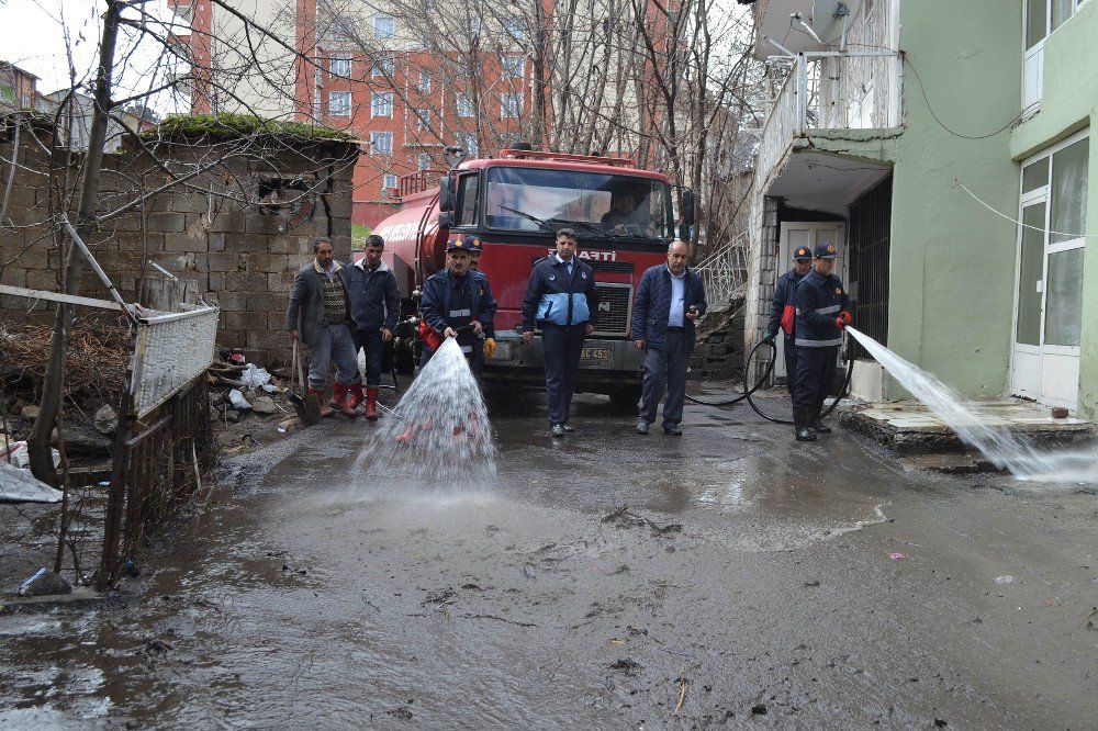 Muş Belediyesinden Bahar Temizliği