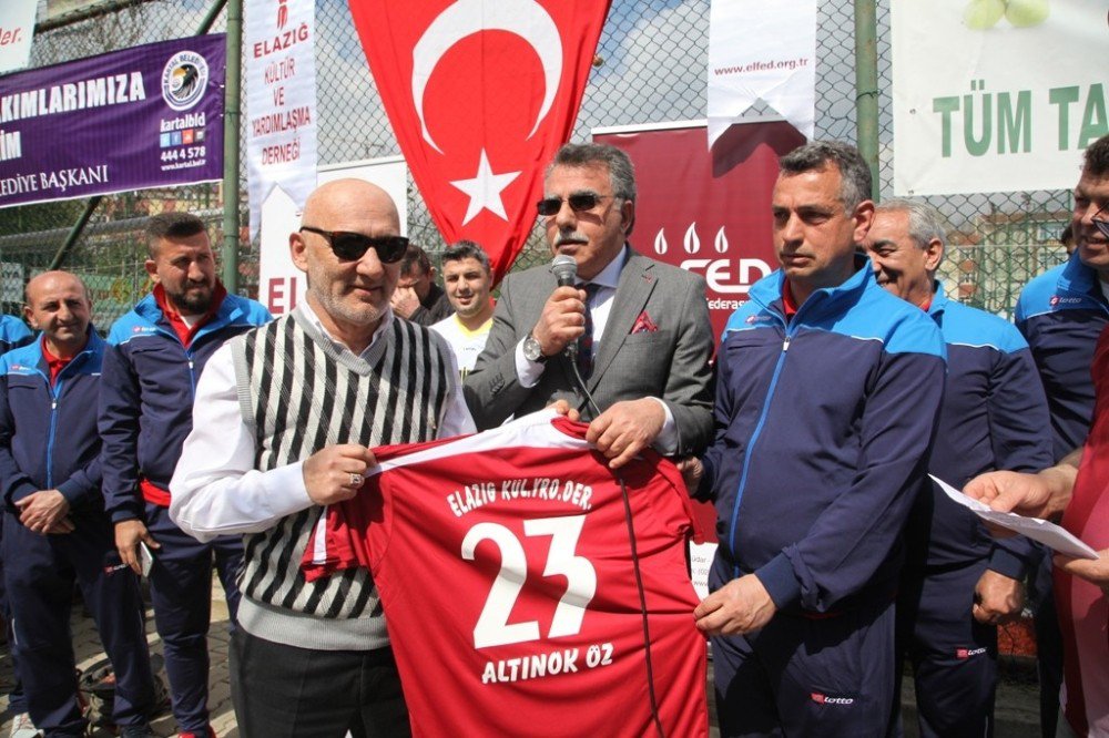 Başkan Altınok Öz, Şehit Fethi Sekin Futbol Turnuvasına Katıldı