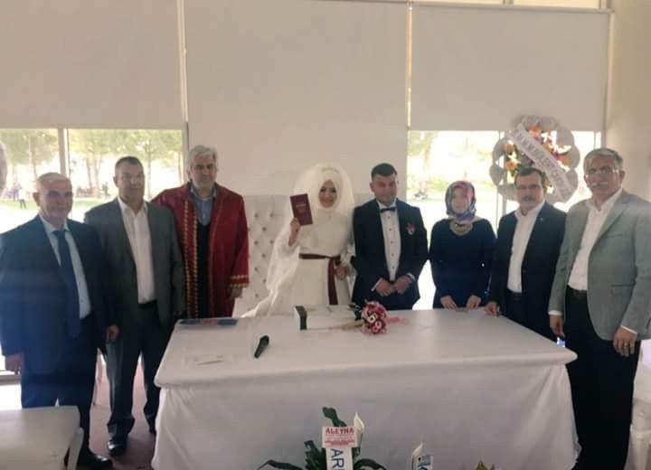 Referandum Nikah Masasına Da Taşındı