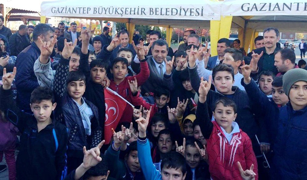 Milliyetçi Hareket Partisi Seyrantepe’de Vatandaşlarla Buluştu