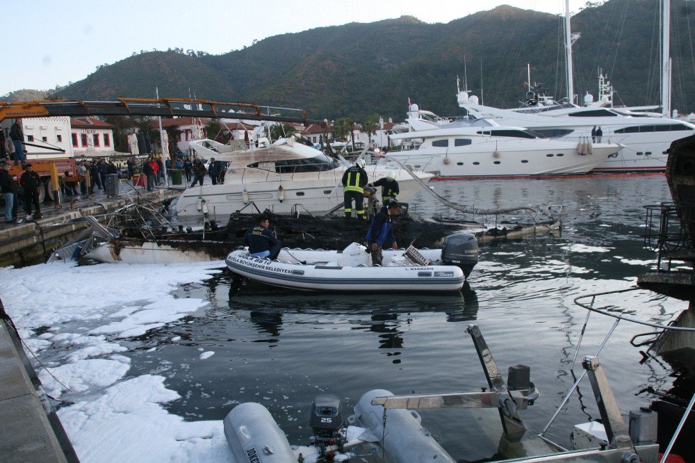 Marmaris’te Yat Yangını: 1 Ölü 2 Yaralı