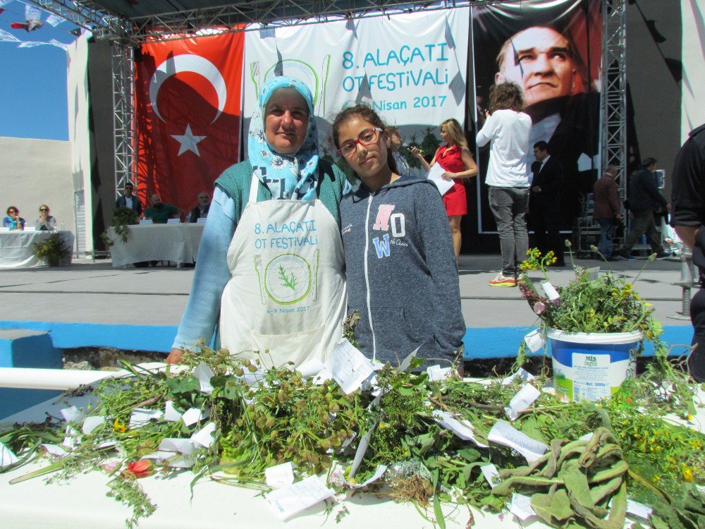 Alaçatı’daki Festivalde 200 Bin Kişi Ağırlandı