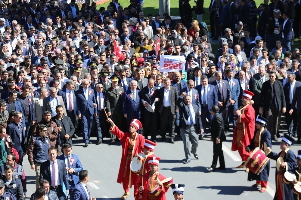 Şanlıurfa’da 11 Nisan Coşkusu Kortej Yürüyüşüyle Devam Etti