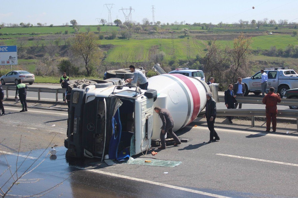 Tekirdağ’da Beton Mikseri Devrildi: 1 Yaralı