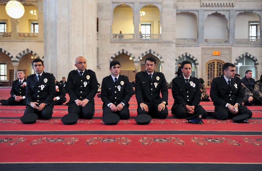 Kocatepe Camii’nde Şehit Polisler İçin Mevlit Okutuldu