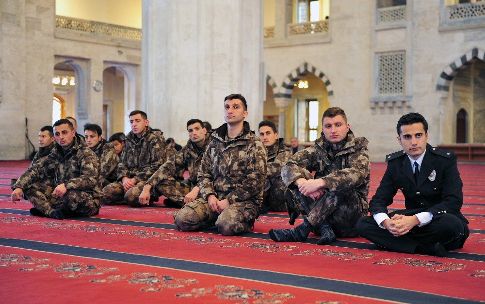 Kocatepe Camii’nde Şehit Polisler İçin Mevlit Okutuldu