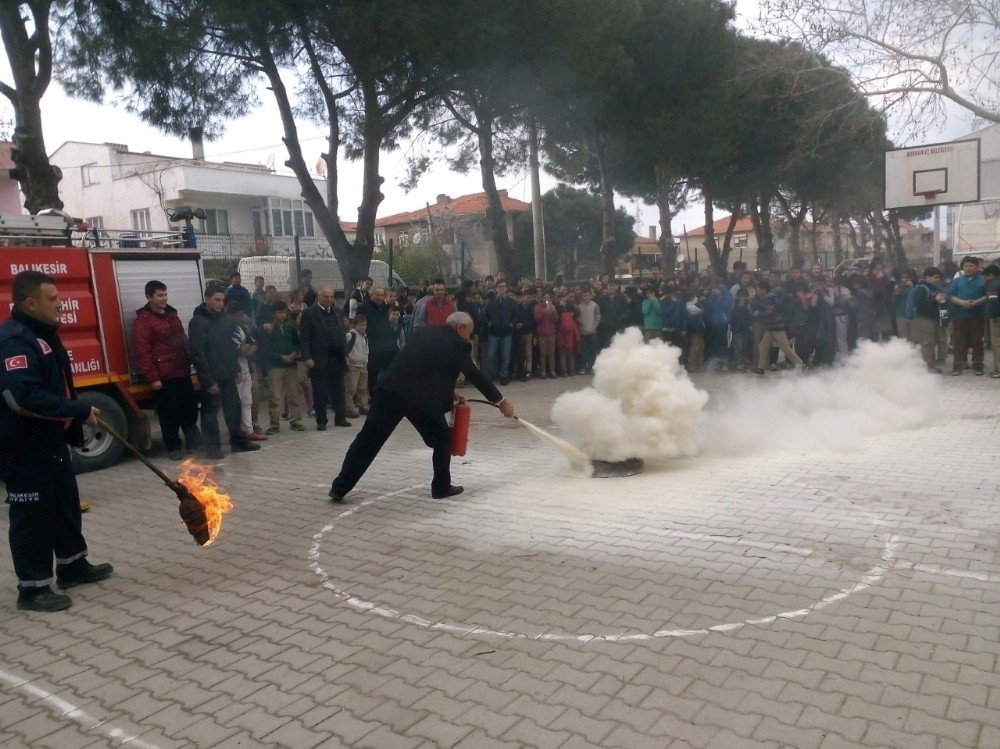 Hürriyet Ortaokulunda Yangın Ve Deprem Tatbikatı