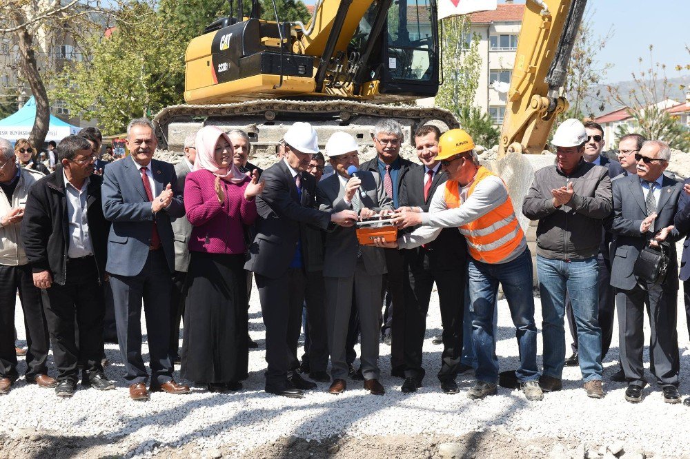 Yel Değirmeni Sosyal Tesisinin Temeli Atıldı