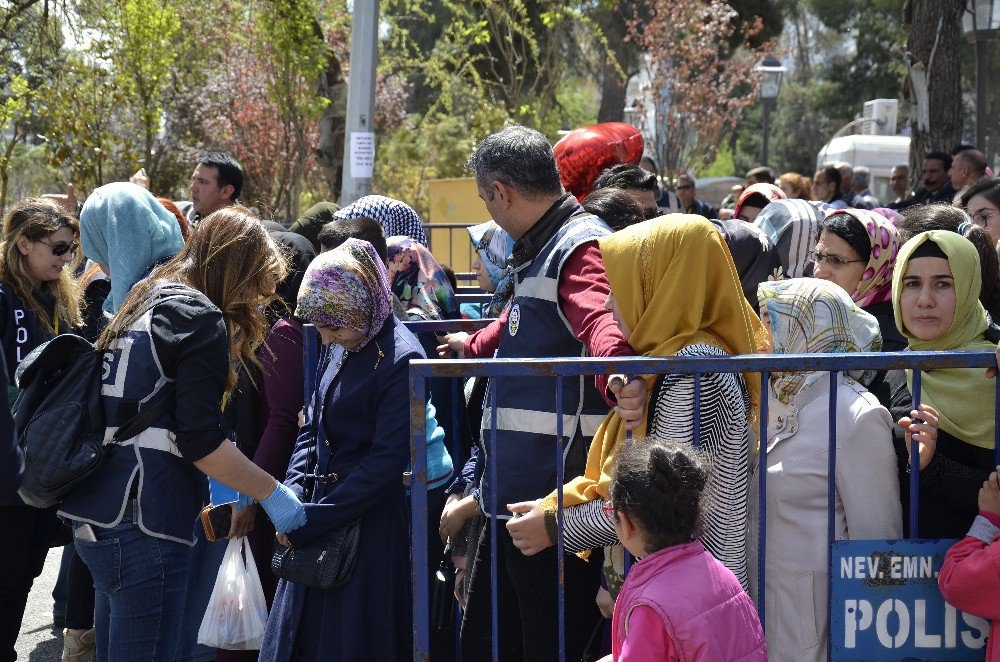 On Binler Cumhurbaşkanı Erdoğan’ı Bekliyor