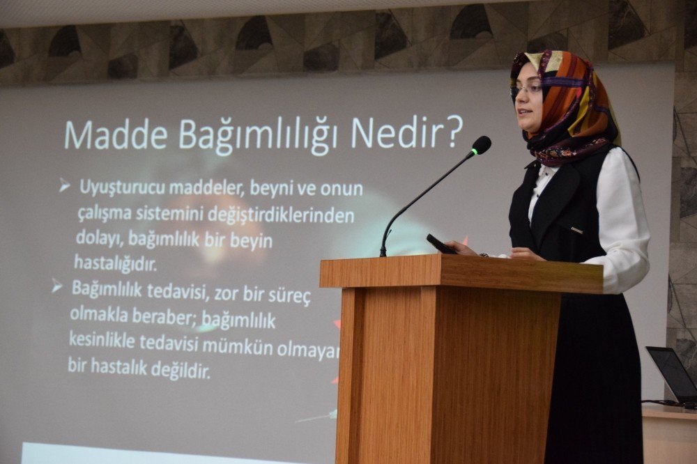 Madde Bağımlılığında Ortak Bir İletişim Dilinin Önemi Vurgulandı