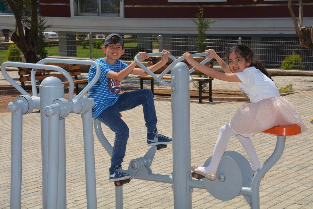 Efeler Belediyesi Şehit İsimlerini Parklarda Yaşatmaya Devam Ediyor