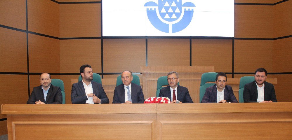 Kadir Topbaş’tan Üsküdar’a Metro Müjdesi