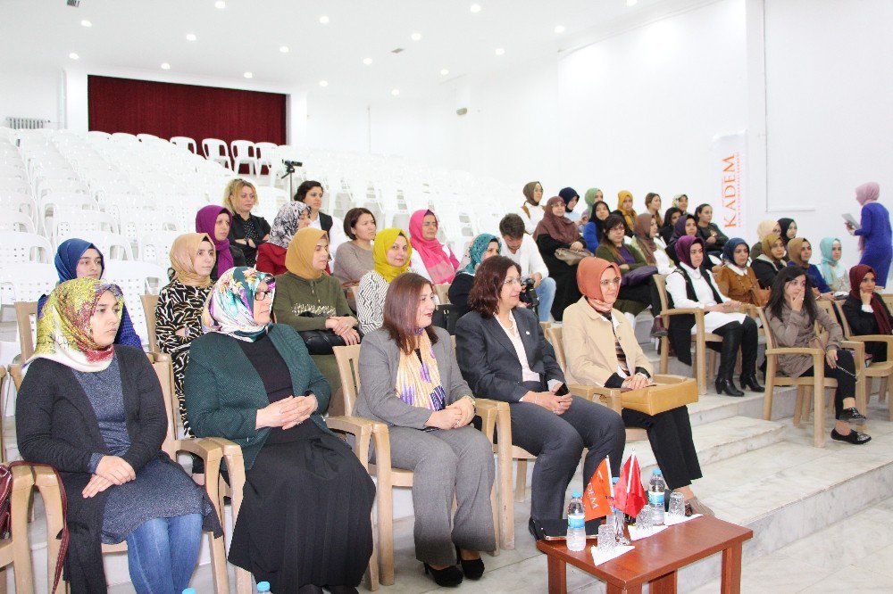 Kadem Antalya’dan Yeni Anayasa Semineri