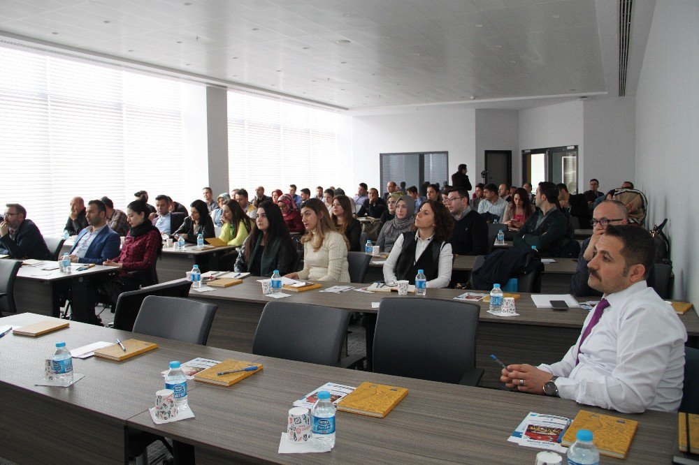 Başkan Hiçyılmaz Engelli İstihdamı Seminerinde Konuştu: “İş Dünyası Olarak İstihdamın Artırılması Noktasında Gayret Göstermemiz Gerekiyor”