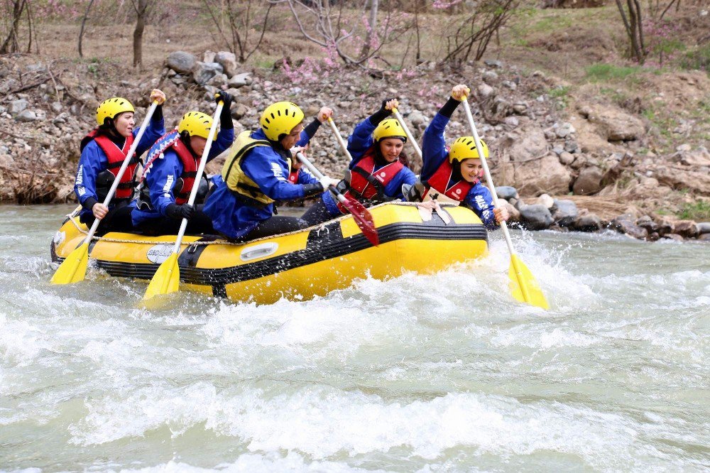 Yahyalı’da Rafting Rüzgarı Esti