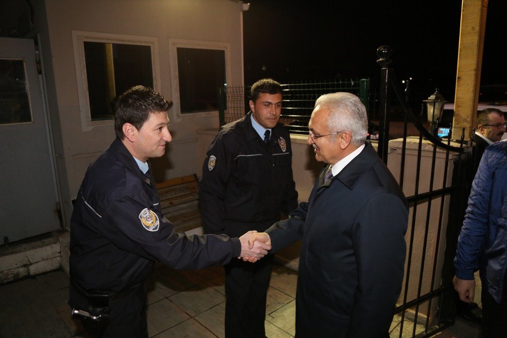 Başsoy: "Millet Olarak Polisimizin Her Zaman Yanındayız"