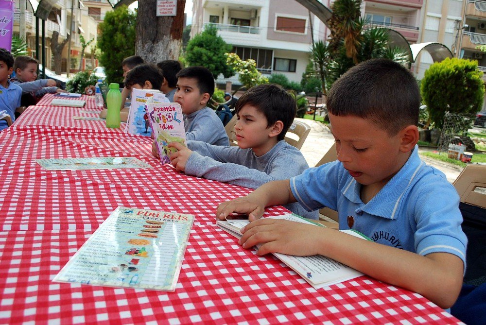 Salihli’de Kitap Okuma Etkinliği