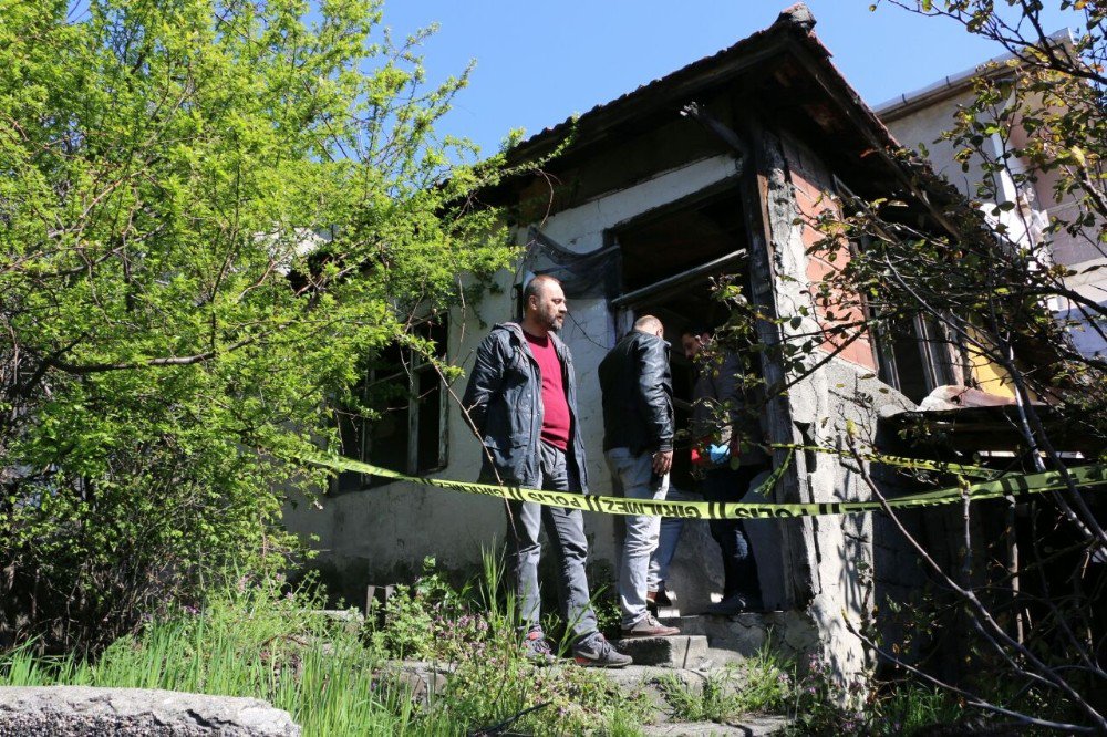 Uyuşturucu Kullandığı İddia Edilen Genç Ölü Bulundu