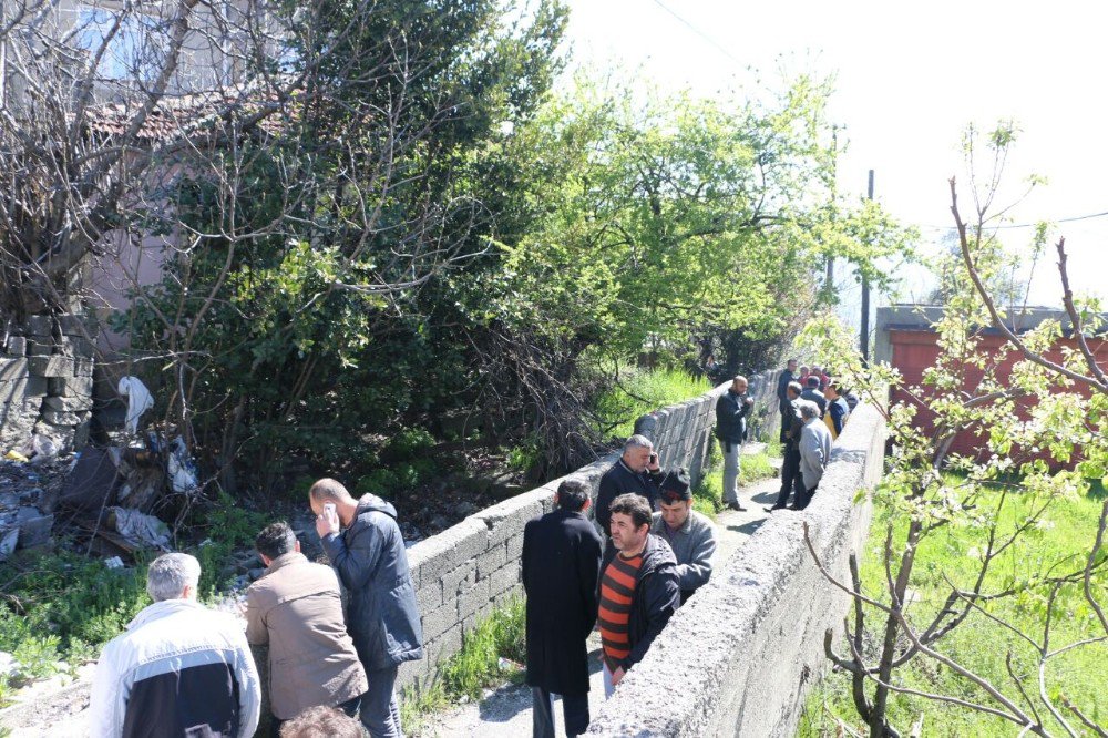 Uyuşturucu Kullandığı İddia Edilen Genç Ölü Bulundu