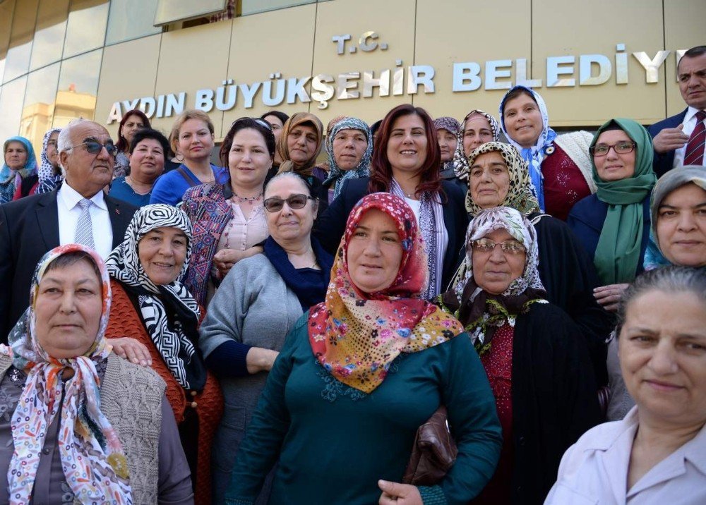 Çakırbeyli Pazarı Kadın Üreticilerinden Başkan Çerçioğlu’na Teşekkür Ziyareti