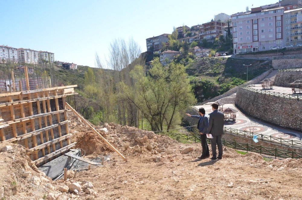 Başkan Yardımcıları Belediyenin Çalışmalarını Yerinde İnceledi