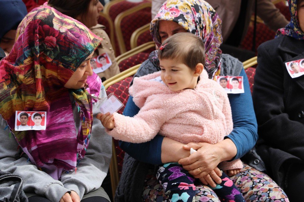 Diyarbakır’daki Terör Saldırısında Şehit Olanlar İçin Tören Düzenlendi