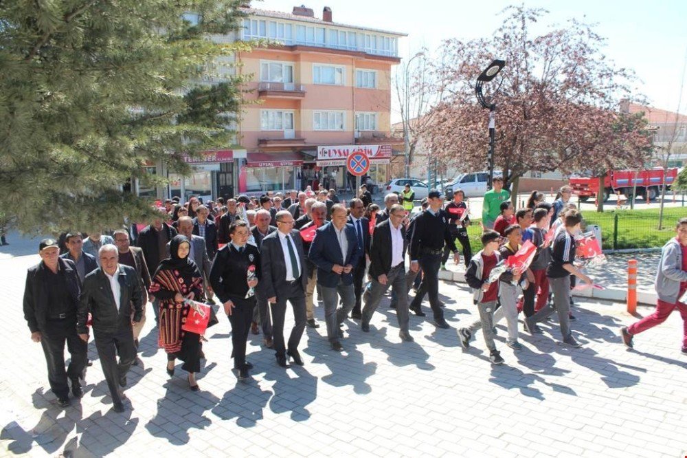 Domaniç’te ’Polis Halk Yürüyüşü’