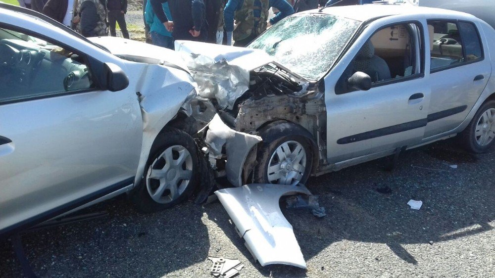 Elazığ’da Trafik Kazası: 8 Yaralı