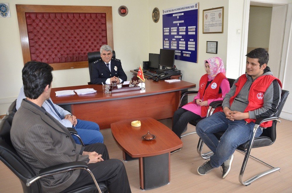 Gençlik Merkezi Polis Karakolunu Ziyaret Etti