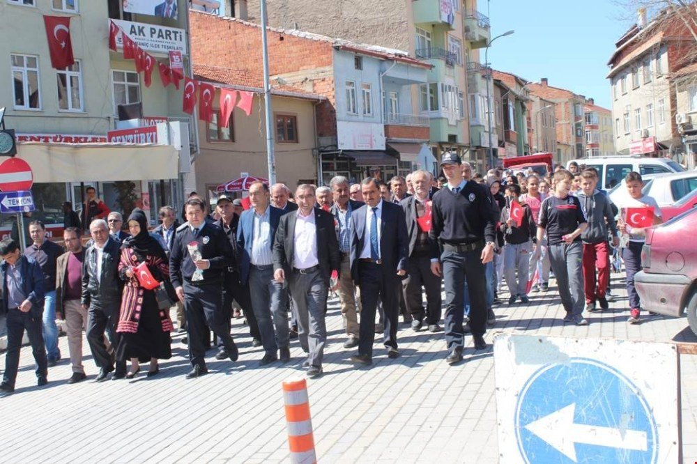 Domaniç’te ’Polis Halk Yürüyüşü’