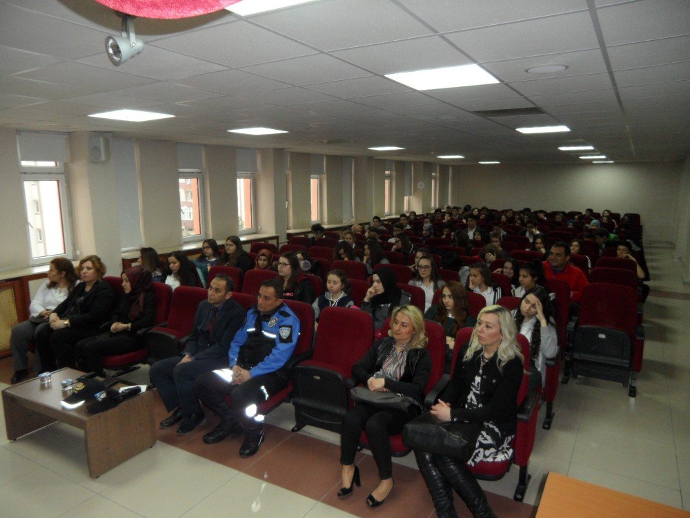 Bozüyük’te Öğrencilere Polislik Mesleği Tanıtıldı