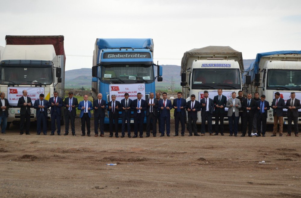 Mardin’den El-bab’a 10 Tır Kırtasiye Yardımı