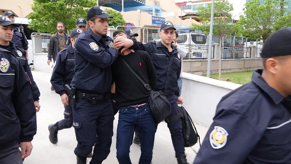 Mersin’de Polise Bombalı Saldırı Olayında Gözaltına Alınan 18 Kişi Adliyeye Sevk Edildi