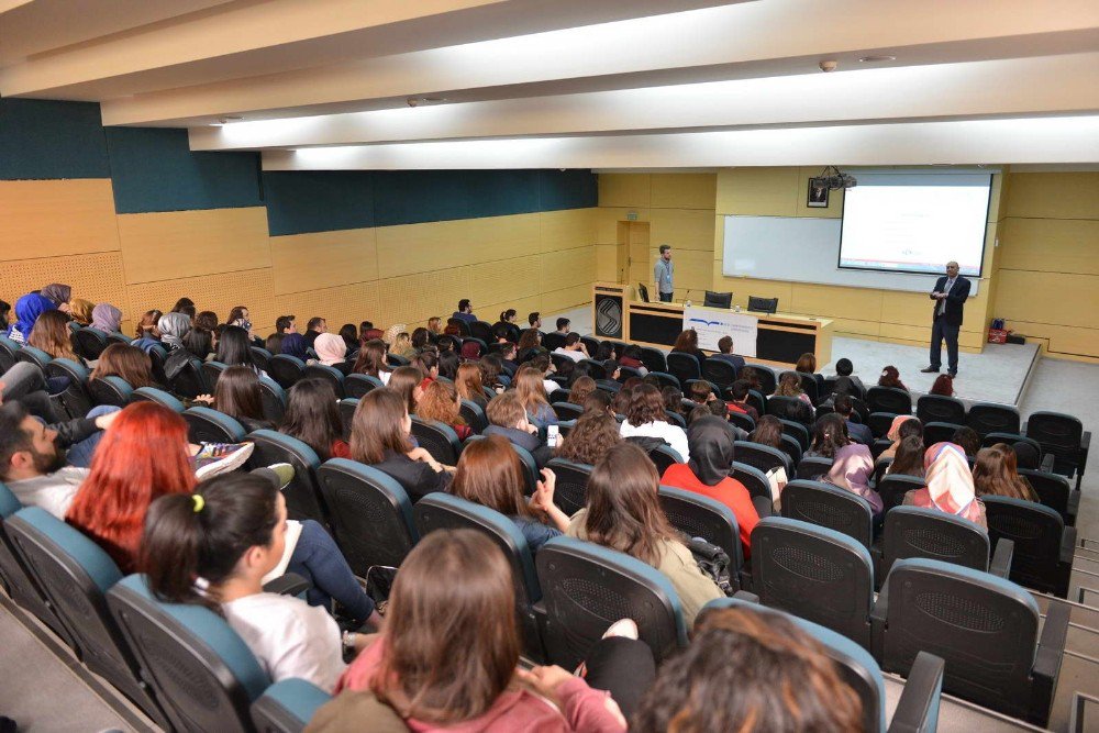 ‘Çeviride Uzmanlık’ Konferansı Saü’de Düzenlendi