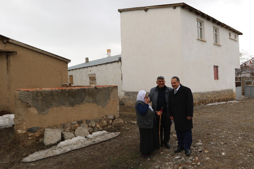 Genel Sekreter Yalçın’dan Özalp Ve Saray’a Ziyaret