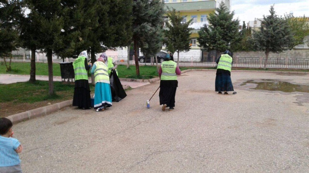 Adıyaman Belediyesinden Temizlik Çalışması