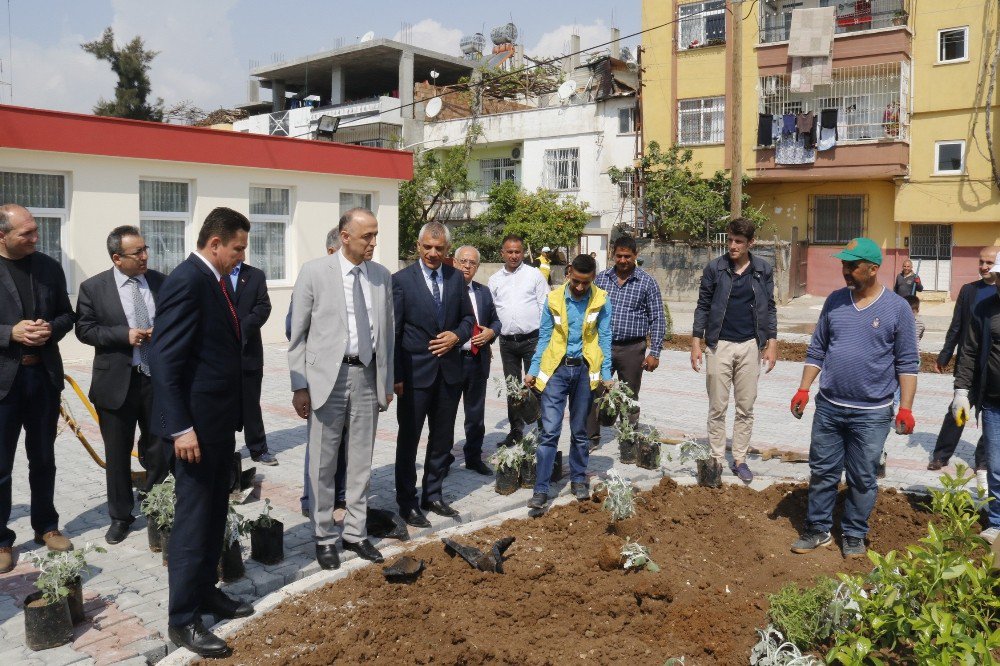 Başkan Aktaş, Yapımı Tamamlanan Güneş Mahalle Evini İnceledi