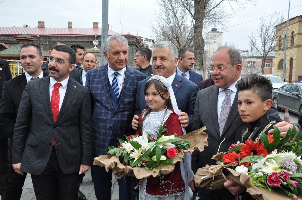 Bakan Arslan Ve Bakan Akdağ Kars’ta