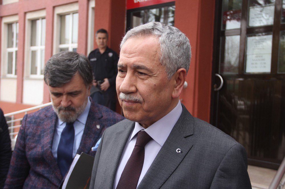 Bülent Arınç, Bolu’da Hakim Karşısına Çıktı