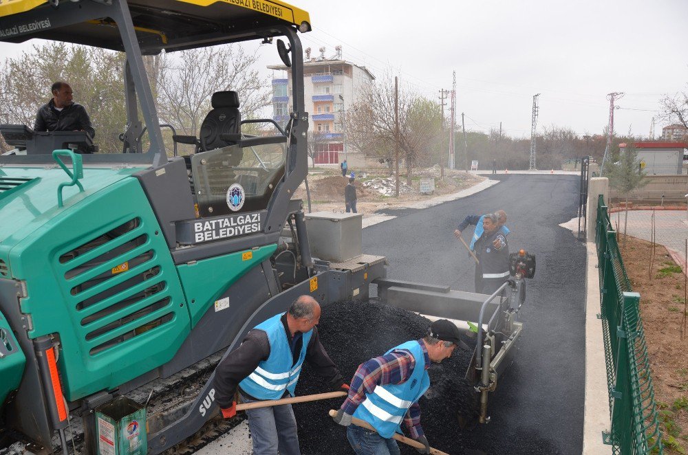 Battalgazi’de Asfaltlama Çalışması Devam Ediyor